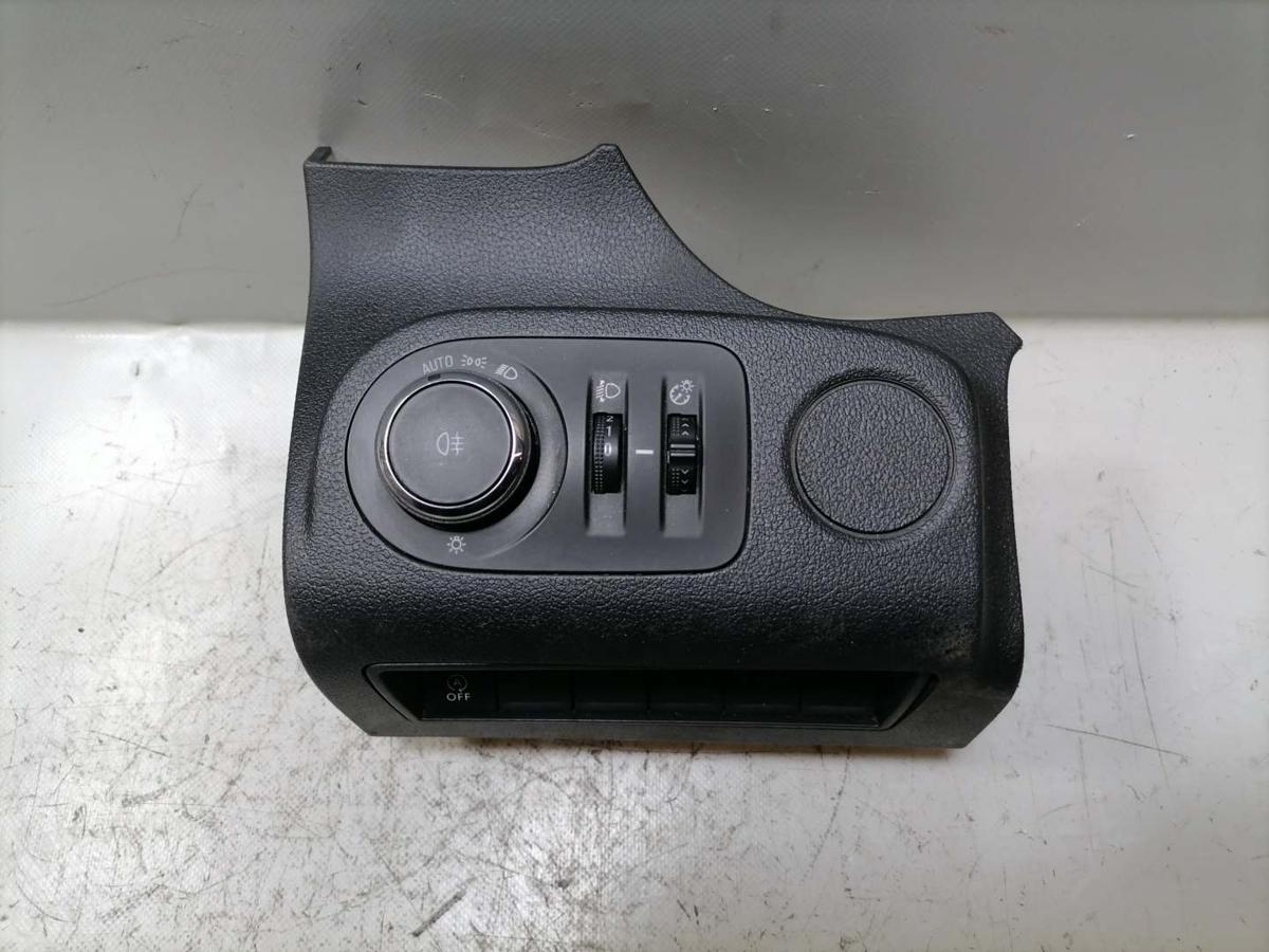 Opel Combo E original Lichtschalter f&uuml;r Fahrzeuge mit Lichtautomatik Bj.2019